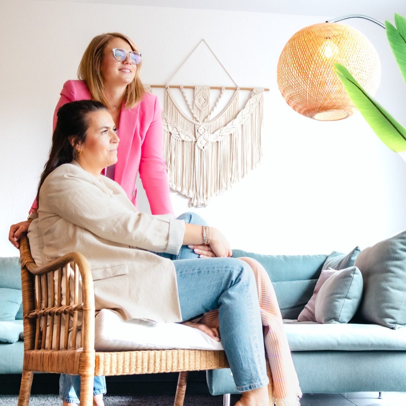 Das Team von MOVIVA in Moers: Karina Demann und Diana Hinz bieten Yoga und Kreativkurse an.